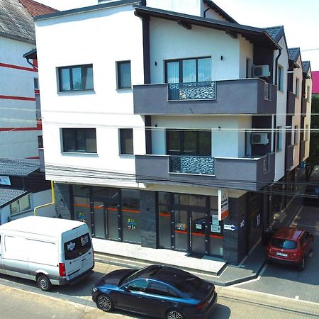 Astar Apartments - Small Rădăuţi Екстериор снимка